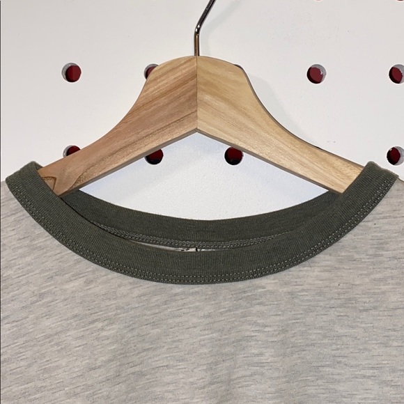 H&M basic two tone tee - Picture 3 of 3